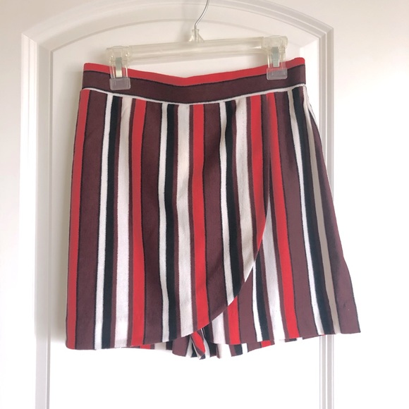 EXPRESS - SKIRT - SHORTS - XS - Picture 4 of 7